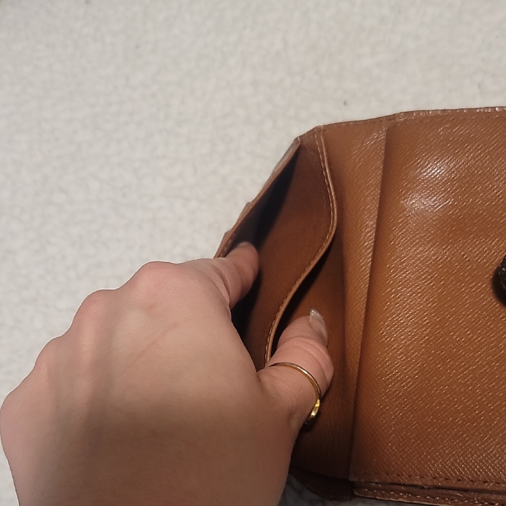 Louis Vuitton - Authentic - Brown Monogram Wallet - image 5